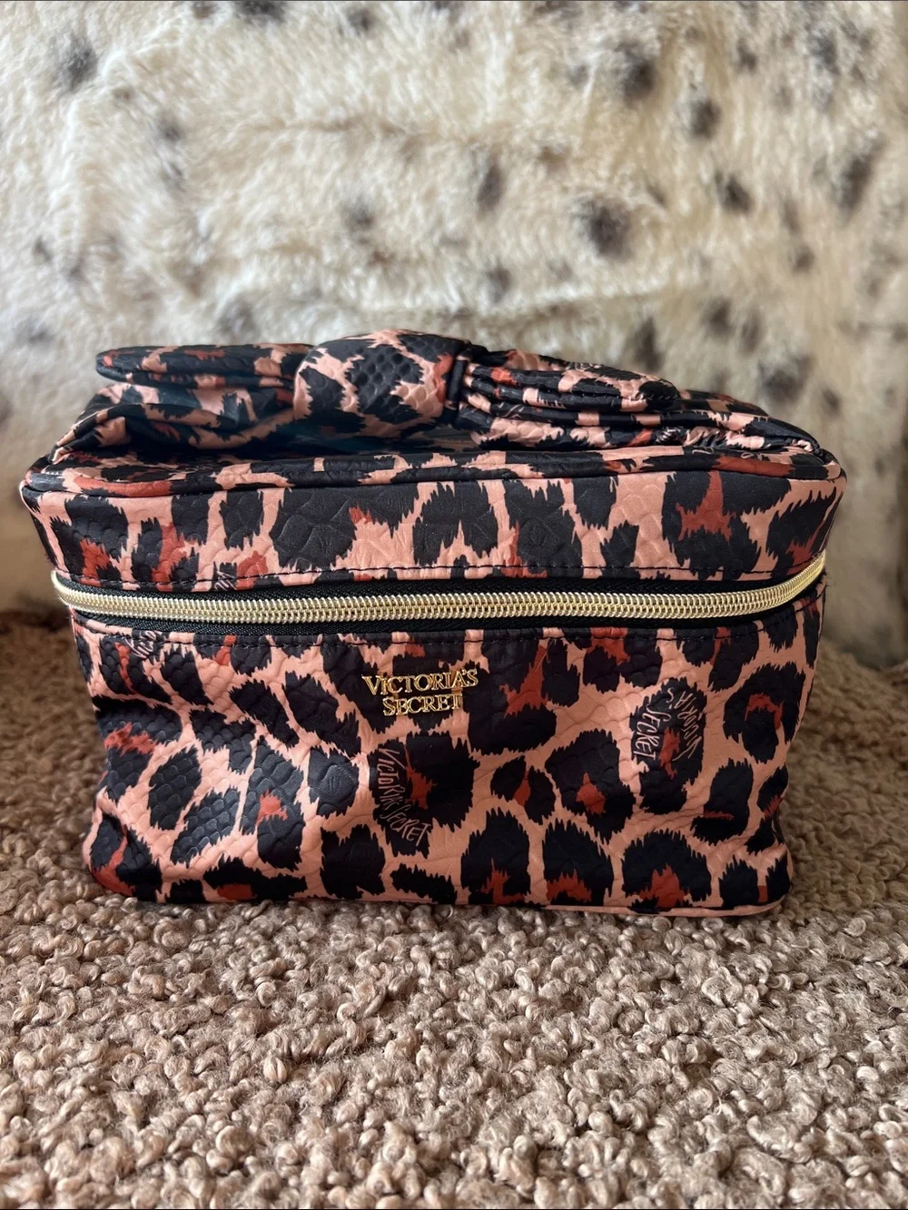 Victoria's Secret Black & Dusty Rose Leopard Print Cosmetic Case